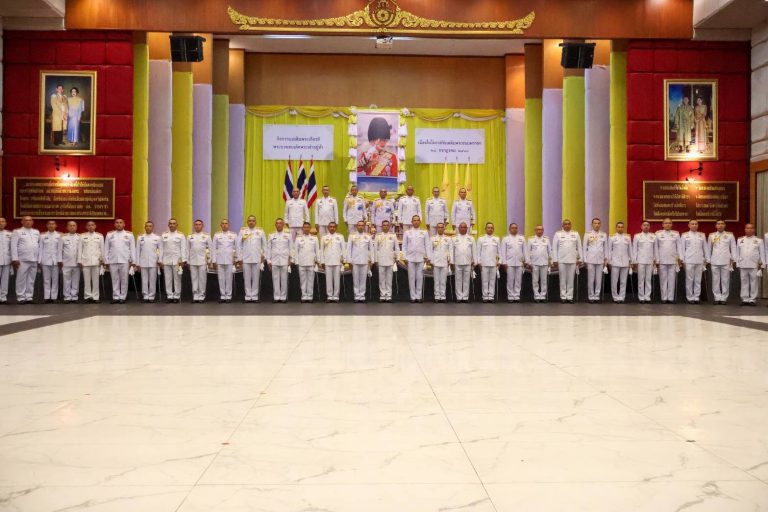 พลโทพรชัย มาหลิน แม่ทัพน้อยที่2 พร้อมด้วย ร้อยเอกหญิง เธียรทอง มาหลิน ประธาน สมาคมแม่บ้านทหารบก สาขา กองทัพน้อยที่2 เป็นประธาน ในกิจกรรมเฉลิมพระเกียรติพระบาทสมเด็จพระเจ้าอยู่หัว เนื่องในโอกาสพระราชพิธีมหามงคลเฉลิมพระชนมพรรษา 28 กรกฎาคม 2568
