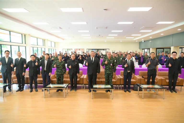 พลโท ปิยะพณห์ ฐิตวัฒนานนท์ แม่ทัพน้อยที่ 2 เป็นผู้แทนแม่ทัพภาคที่ 2 เป็นประธานสัมมนา เปิด” โครงการ 1 กองบัญชาการ 1 สถานศึกษา”