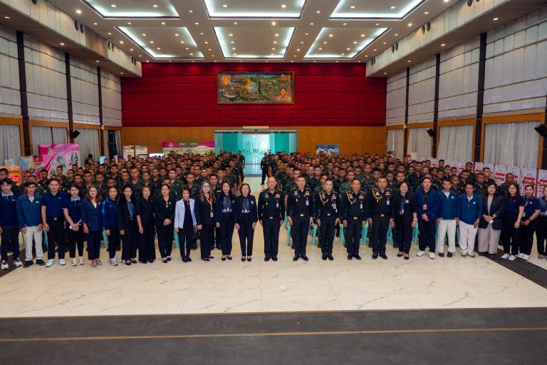 พลตรี ชวรัชต์ ทรงสุนทร เสนาธิการกองทัพน้อยที่ 2 ผู้แทนแม่ทัพภาคที่ 2 เป็นประธานในพิธีเปิดโดยกิจกรรมภายในงานถูกออกแบบมาเพื่อครอบคลุมทุกความต้องการของทหารที่จะก้าวสู่โลกการทำงานจริง ประกอบด้วย การบรรยายพิเศษเรื่องการเตรียมตัวเข้าสู่ตลาดแรงงาน ภารกิจกรมการจัดหางาน และแนวทางการไปทำงานต่างประเทศอย่างถูกต้องตามกฎหมาย