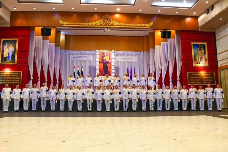 พลโท ปิยะพณห์ ฐิตวัฒนานนท์ แม่ทัพน้อยที่ 2 พร้อมด้วยคุณชนัญธวีธ์ ฐิตวัฒนานนท์ ประธานสมาคมแม่บ้านทหารบก สาขา กองทัพน้อยที่ 2 และคณะผู้บังคับบัญชา กองทัพน้อยที่ 2 ร่วมกิจกรรมถวายความจงรักภักดี และถวายเป็นพระราชกุศลแด่สมเด็จพระกนิษฐาธิราชเจ้า กรมสมเด็จพระเทพรัตนราชสุดาฯ สยามบรมราชกุมารี