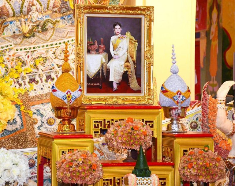 พันเอก อุทัย แฝงกระโทก ผู้อำนวยการกองส่งกำลังบำรุงกองทัพน้อยที่ 2 ร่วมพิธีทำบุญตักบาตรถวายพระราชกุศล และพิธีถวายพระพรชัยมงคล เนื่องในโอกาสวันคล้ายวันประสูติสมเด็จพระเจ้าน้องนางเธอ เจ้าฟ้าจุฬาภรณวลัยลักษณ์ อัครราชกุมารี กรมพระศรีสวางควัฒน วรขัติยราชนารี