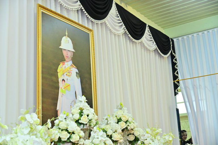 พลโท ปิยะพณห์ ฐิตวัฒนานนท์ แม่ทัพน้อยที่ 2 เป็นผู้แทนแม่ทัพภาคที่ 2 เข้าร่วมพิธี โดยมี ผู้ว่าราชการจังหวัดนครราชสีมา เป็นประธานในพิธี นำคณะหัวหน้าส่วนราชการประกอบพิธีทางศาสนาและการทำบุญตักบาตรโดยมี ข้าราชการ ทหาร ตำรวจ และประชาชนชาวโคราช เข้าร่วมพิธี นำเจริญจิตภาวนาเพื่อเป็นการแสดงความอาลัยและน้อมรำลึกถึงพระกรณียกิจที่ทรงอุทิศเพื่อพสกนิกรชาวไทยตลอดมา